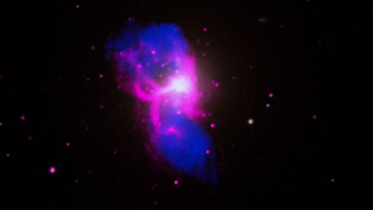 Monster black hole burps out hot gas in bright ‘H’ shape (photos)_6478add8657ed.jpeg