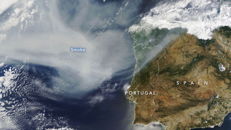 Smoke from Canadian wildfires chokes US Midwest, reaches Europe (satellite photos)_649ee3508c1c5.jpeg