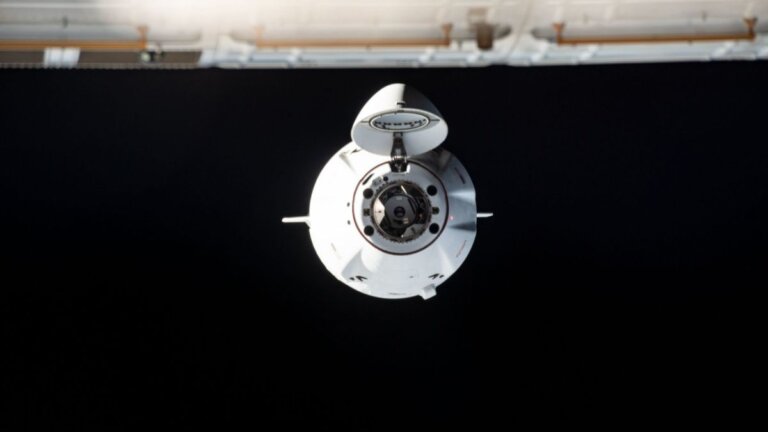 SpaceX Dragon breaks 2 space shuttle orbital records_64832b3a0ec68.jpeg