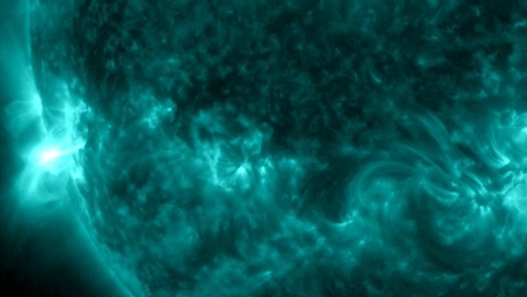 Sun unleashes giant X-flare in outburst that could spark auroras on Mars (video)_64945661e2ee1.png