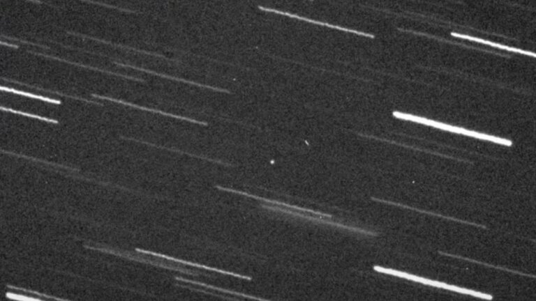 Watch house-size asteroid 2023 MU2 fly by Earth at over 2,000 mph (video)_649aee43a03d2.jpeg