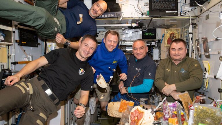 What will astronauts on deep space missions eat? ‘Neurogastronomy’ may have the answer._649aeddd27b97.jpeg