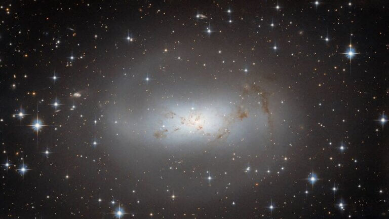 Hubble telescope checks on the Milky Way galaxy’s lonely neighbor (photo)_64a56fc320c81.jpeg