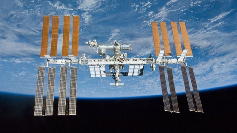 NASA briefly lost contact with International Space Station after power drop_64c2781c3cfc2.jpeg