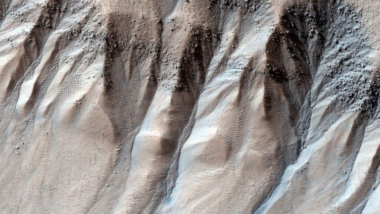 Water on Mars carved deep gullies and left a ‘great puzzle’ for Red Planet history_64b5485d97fce.jpeg