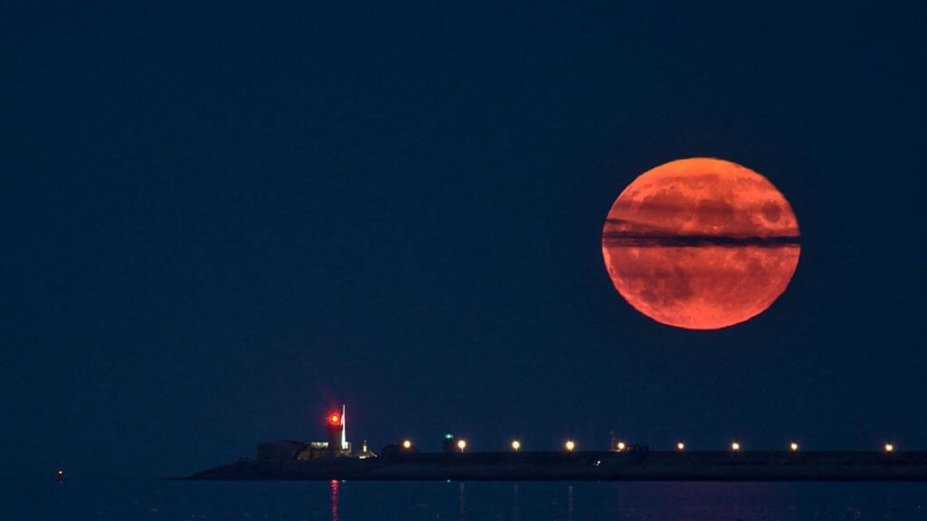 August’s Full Sturgeon Moon rises tonight, 1st of 2 supermoons this month_64ca61b7d66f3.jpeg