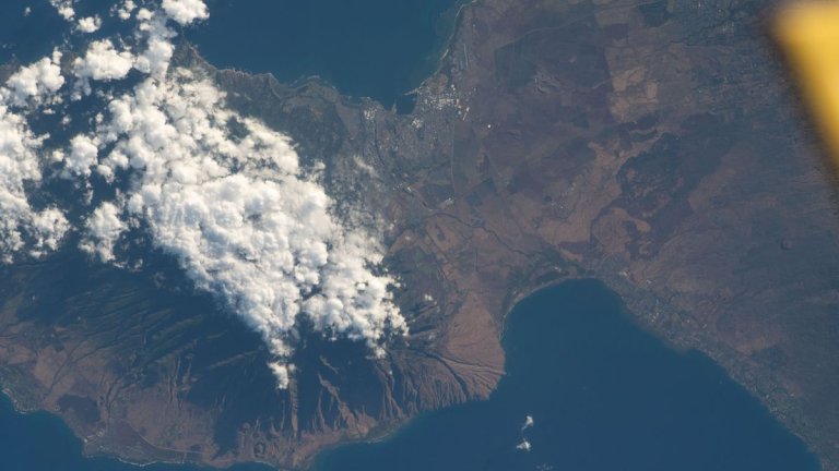 Deadly wildfires in Hawaii seen from International Space Station (photo)_64de276f8380e.jpeg