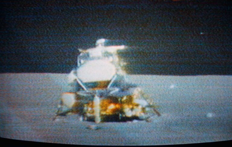 On This Day In Space: Aug. 2, 1971: Apollo 15 makes 1st televised lunar liftoff_64cbb25600609.jpeg