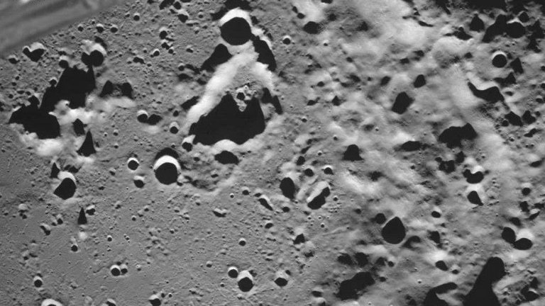 Russia’s Luna-25 moon lander snaps 1st photo of lunar surface_64df766589fbb.jpeg