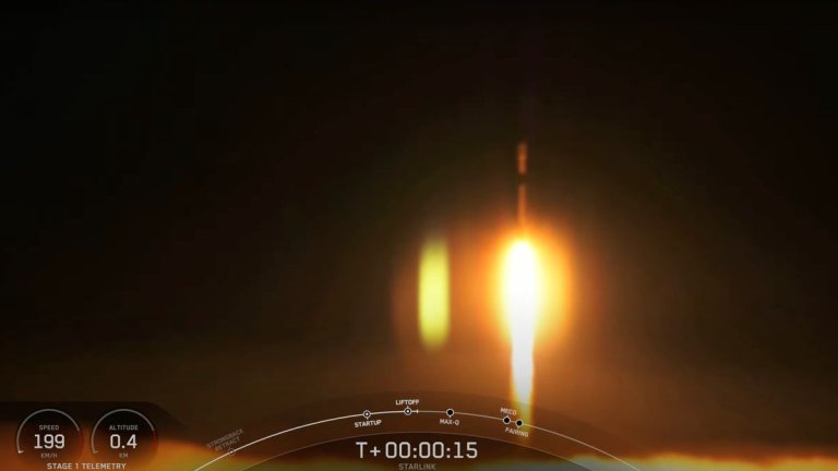 SpaceX launches 15 Starlink satellites, lands rocket at sea_64d249a09bb5d.jpeg