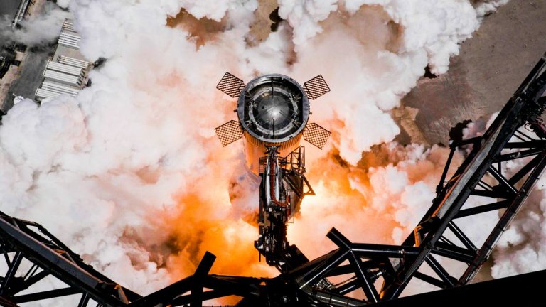 These new photos of SpaceX’s giant Starship Booster 9 engine test are just gorgeous_64d39ad1cf17f.jpeg