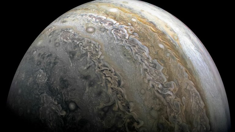 High-speed object just crashed into Jupiter, footage shows_6513531176d1a.jpeg