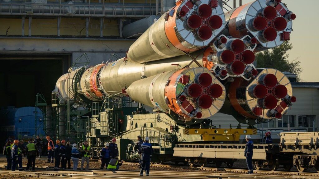 Russia rolls Soyuz rocket to the pad ahead of Sept. 15 astronaut launch to ISS (photos)_6503110253adf.jpeg