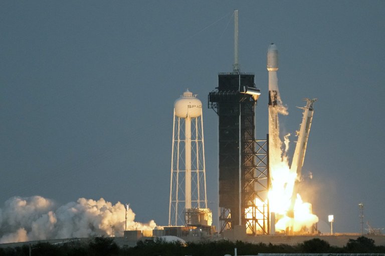 SpaceX gives rival’s internet satellites ride to orbit_6515a191b4a2e.jpeg