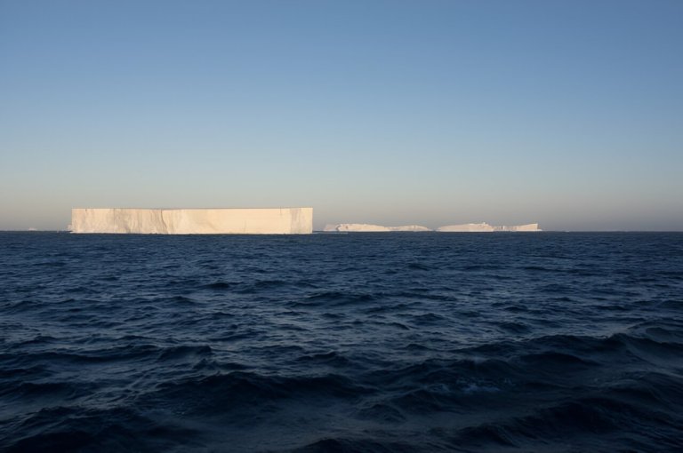 Study explores supergiant iceberg’s huge impact on surrounding ocean surface_65147d9a9b7fb.jpeg