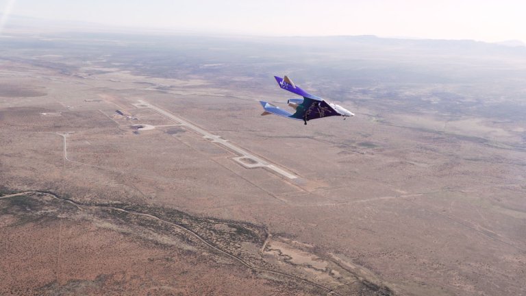 Virgin Galactic’s SpaceShipTwo Flies for First Time in Nearly 2 Years_6515f61cafcca.jpeg