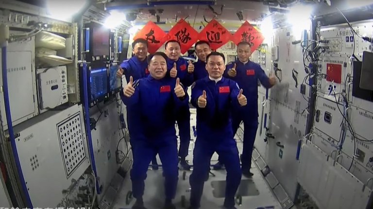 China’s Shenzhou 17 astronauts arrive at Tiangong space station (video)_653ac1064caf7.jpeg