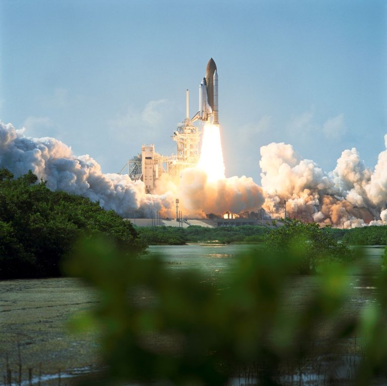 On This Day In Space: Oct. 7, 2002: STS-112 Launches to the ISS_6521ad01d5356.jpeg