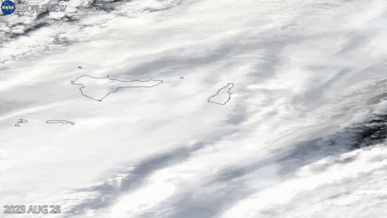 Satellite time-lapse shows 45-mile long iceberg colliding with Clarence Island in Antarctica_65255a3564732.gif