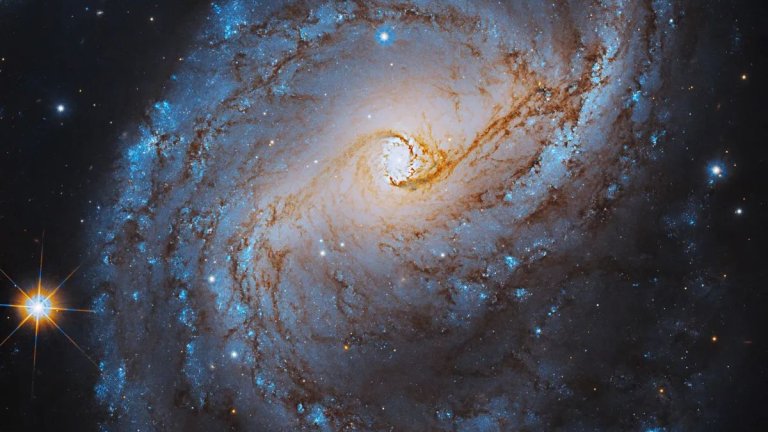 This Hubble Telescope view of a chalky spiral galaxy is a sight to behold (photo)_6524085bd38ea.jpeg