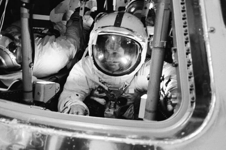 Astronaut Ken Mattingly, who launched to the moon on Apollo 16, dies at 87_65447902a8be8.jpeg