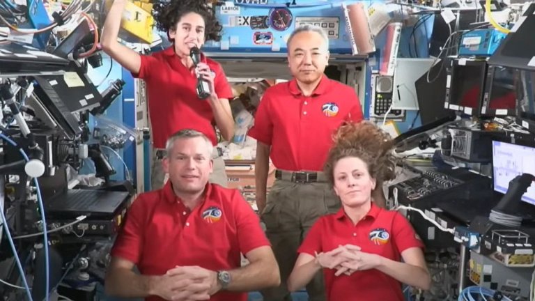 Astronauts celebrate Thanksgiving in space! Here’s what they’ll eat and what they’re thankful for (video)_655f6ae180985.jpeg