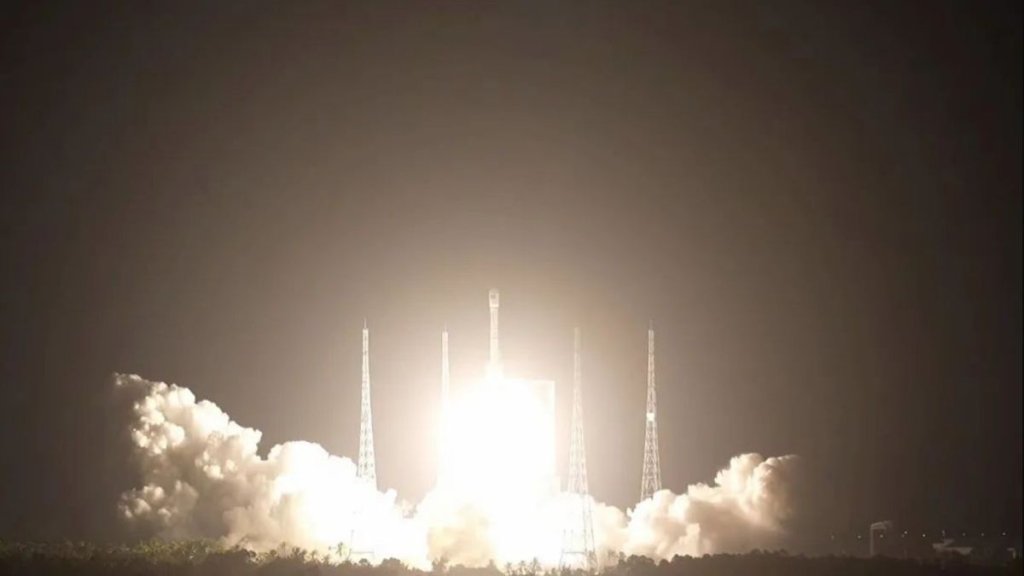 China launches mystery satellite on Long March 7A rocket (photo)_65493f2a45efe.jpeg