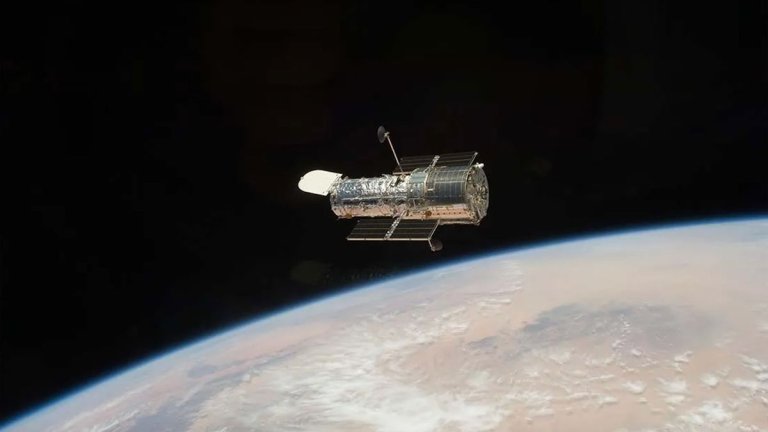 Hubble Space Telescope is in safe mode — but scientists aren’t too worried_6568d545db7a8.jpeg