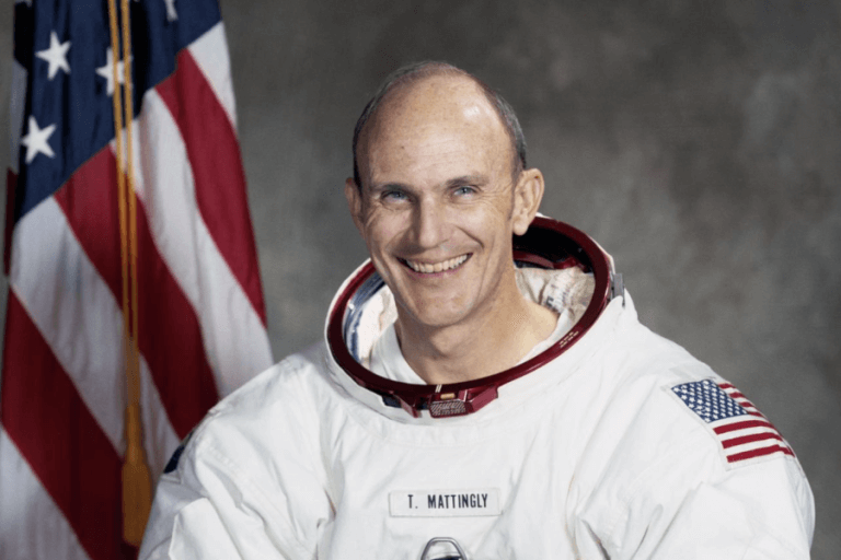 Ken Mattingly, Apollo and Space Shuttle Astronaut, Dies at 87_654665b95ea54.png