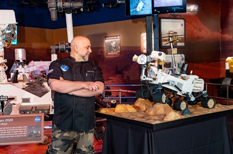 Perseverance pastry: Celebrity chef Duff Goldman makes Mars rover cake_6548fb2879b86.jpeg