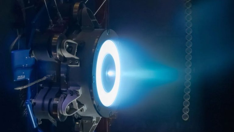 Powerful new thrusters for NASA’s moon-orbiting Gateway space station get a test (photo)_654d4bda7e791.jpeg