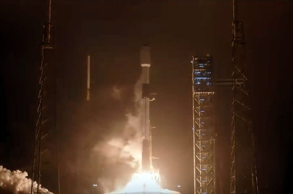 SpaceX launches 23 Starlink satellites on 1st of back-to-back missions this weekend_6558b3e467232.jpeg