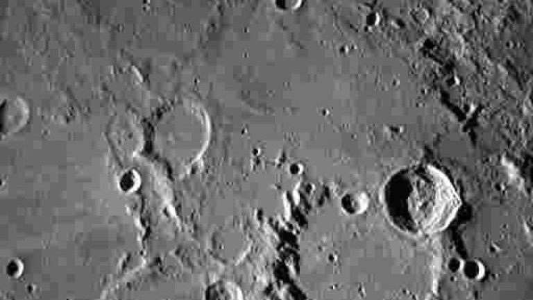 Pioneering spacecraft reaches moon’s orbit, beams back images_65904ed788d41.jpeg