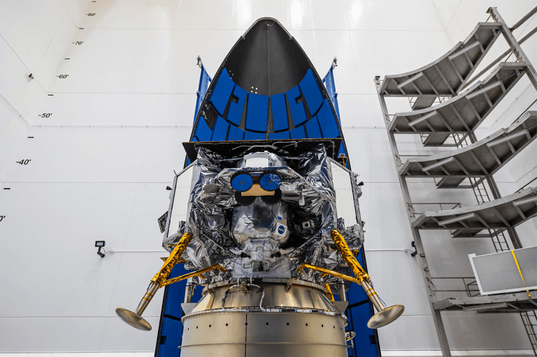 Private Peregrine moon lander is stacked on ULA Vulcan rocket ahead of Jan. 8 launch_658cbf030421a.png