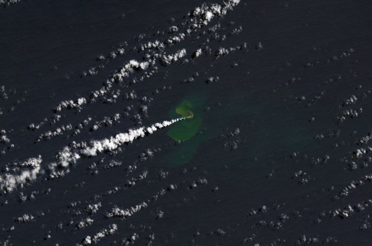 Tonga volcano eruption was fueled by 2 merging chambers that are still brimming with magma_658ef265099ab.jpeg