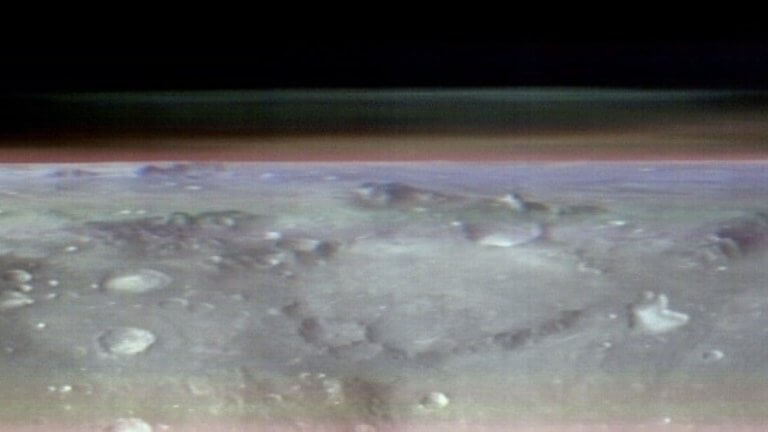 What Mars would look like from an orbiting space station_656f3ae7161bf.jpeg