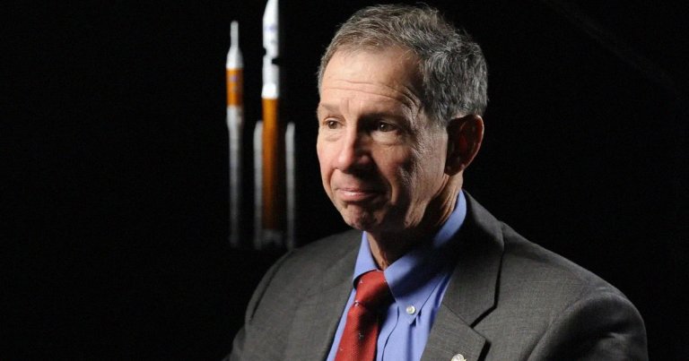 Former NASA Director Trashes Upcoming Moon Mission_65a997fa11fd2.jpeg