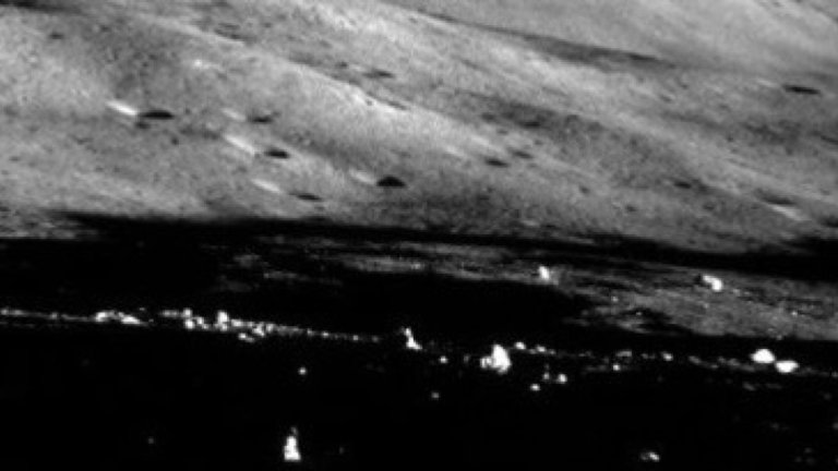 Japan’s moon lander snaps eerie photo — and it could be its last_65be735fd74e4.jpeg