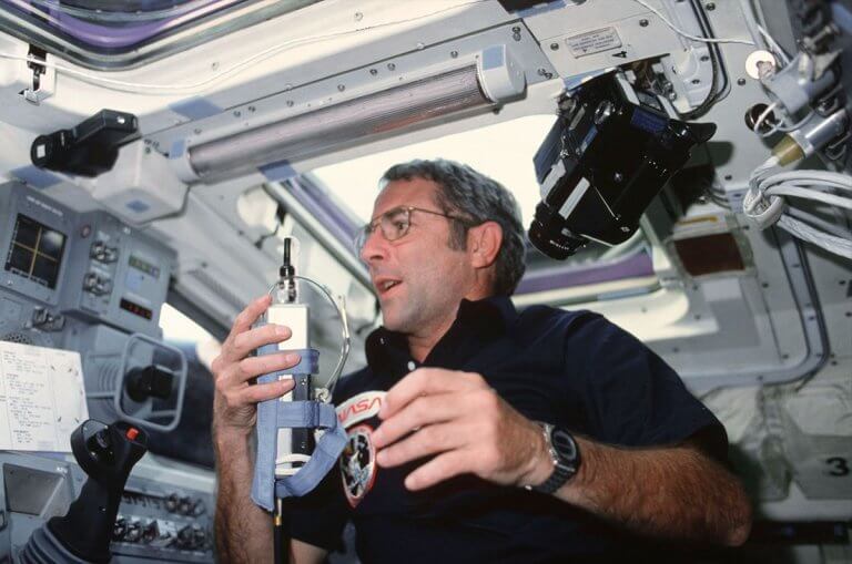 Richard Truly, space shuttle astronaut and NASA administrator, dies at 86_65e11e2caddf7.jpeg