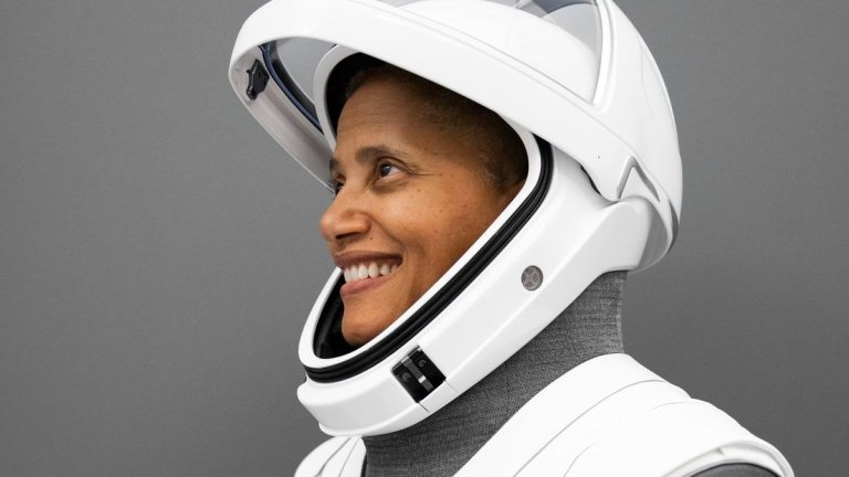 Sian Proctor on her legacy of being the 1st Black woman to pilot a spacecraft_65d5839f05b7b.jpeg