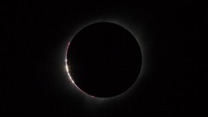 Historical incidents of viewing total eclipses near the edge of totality_65fc76c49c1e6.jpeg