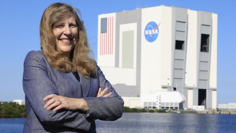 NASA’s 1st female chief engineer at Kennedy Space Center wants to put a space station around the moon (exclusive)_6606c638afe2f.jpeg