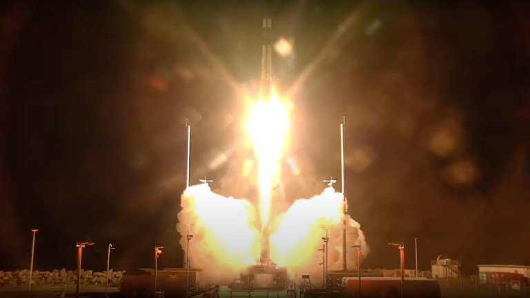 Rocket Lab launches mysterious spy satellites in 4th-ever US liftoff_65fbfbef309b9.jpeg