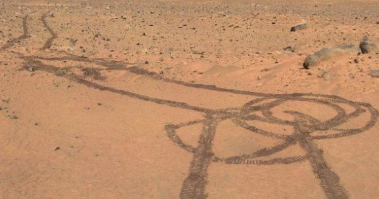 A Random Reminder That NASA Drew a Big Ol’ Dick on the Surface of Mars_662bc302470f4.jpeg