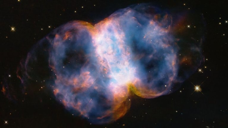 Hubble telescope celebrates 34th anniversary with an iridescent Dumbbell Nebula (image)_66297fbb72764.jpeg