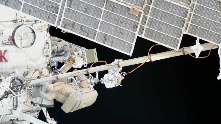 Russian cosmonauts make quick work of space station spacewalk_662ad11b7ea65.jpeg