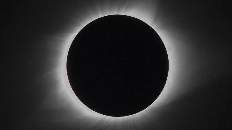 Solar eclipse 2024 livestream webcams: How to watch_6615acc4ae1b8.jpeg