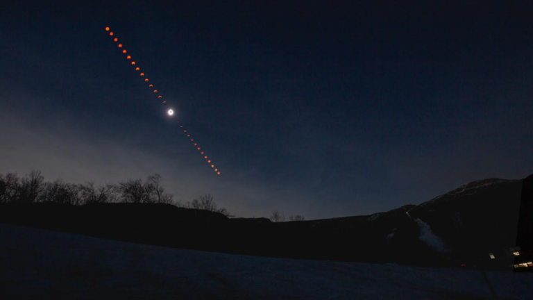 These solar eclipse 2024 photos from our readers are absolutely amazing (images, video)_6615c19e0363e.png