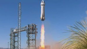 Blue Origin launches 1st crewed spaceflight since August 2022 (video)_664a750bec772.jpeg