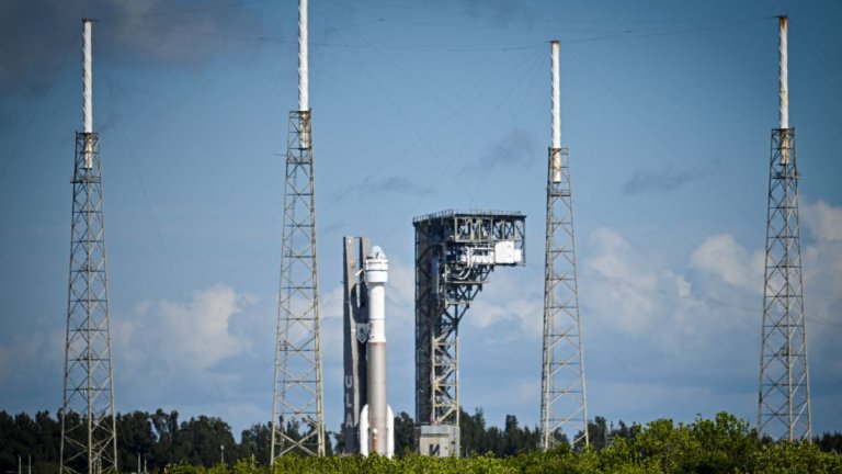 Boeing Starliner rolls out to launch pad for 1st astronaut flight on May 6 (photos)_6636ae89df904.jpeg